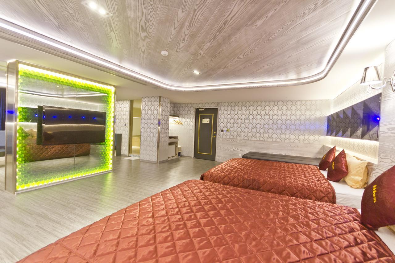 Surreal Motel Синьчжуан Экстерьер фото